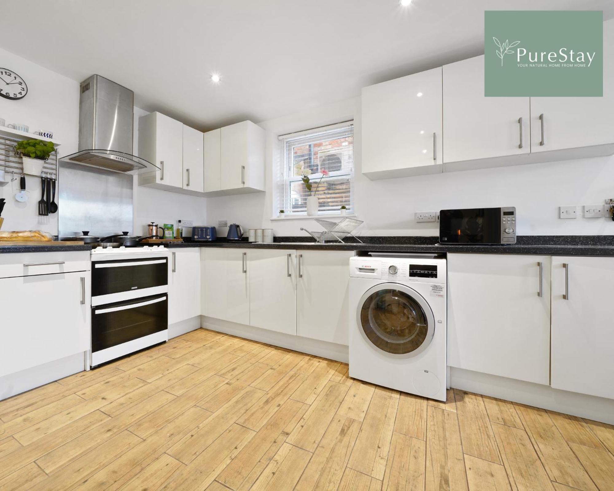 Stunning Two Bed Leamington Apartment With Free Wifi By Purestay Short Lets & Serviced Accommodation Eksteriør bilde