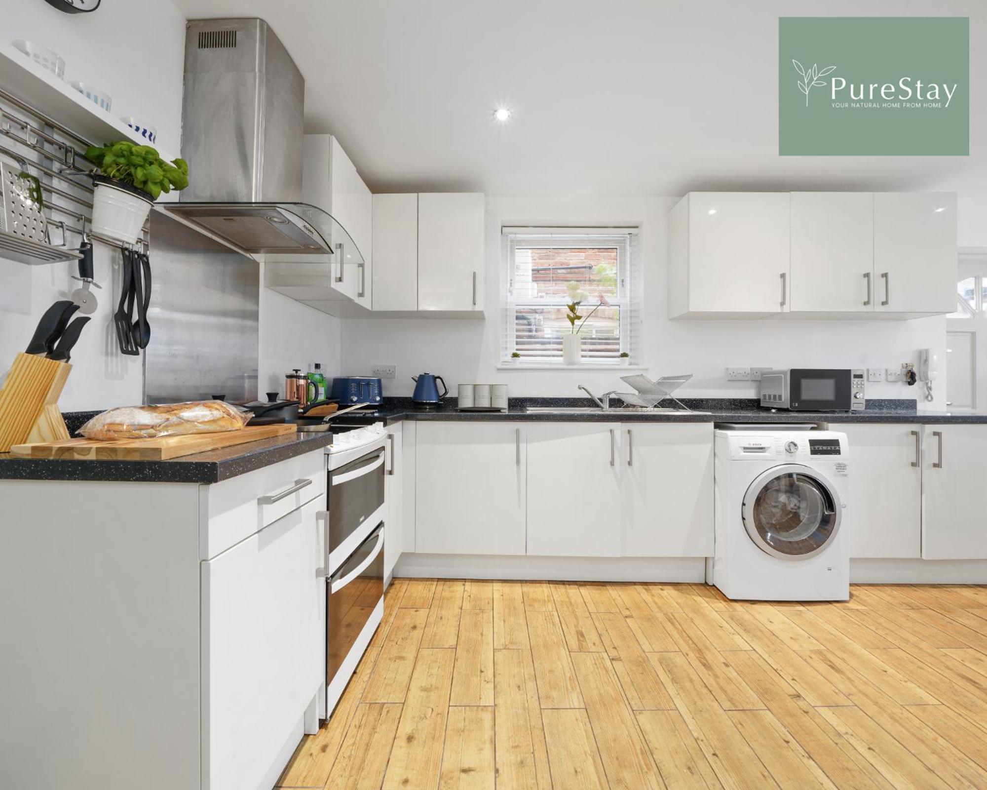 Stunning Two Bed Leamington Apartment With Free Wifi By Purestay Short Lets & Serviced Accommodation Eksteriør bilde